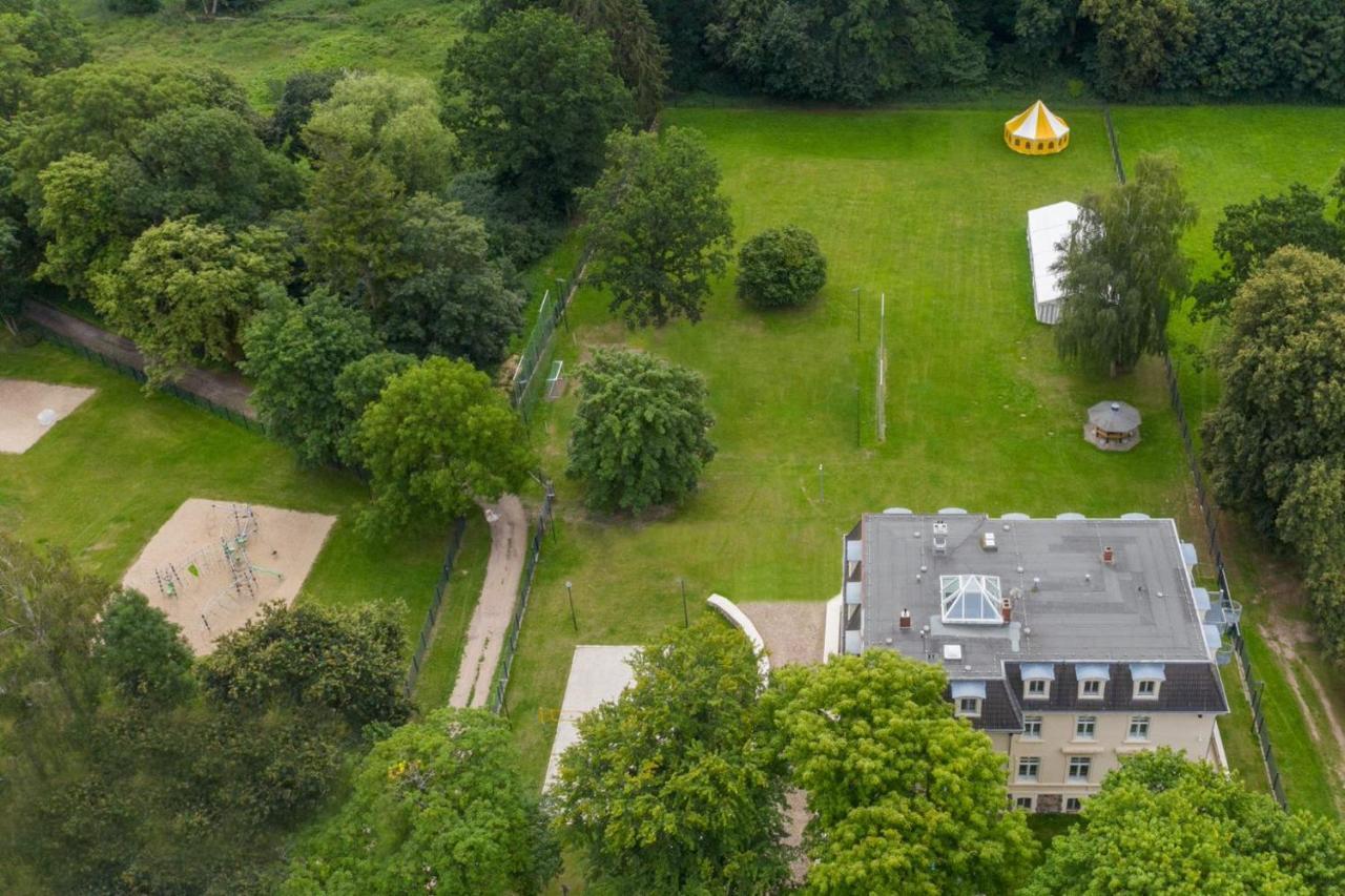 Familienhotel Schloss Leizen Bioverpflegung Exterior photo