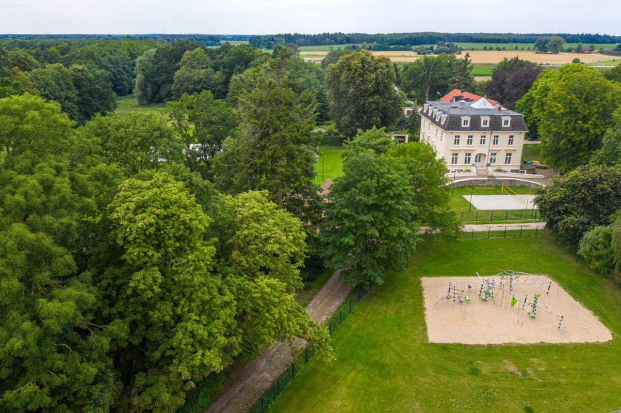Familienhotel Schloss Leizen Bioverpflegung Exterior photo