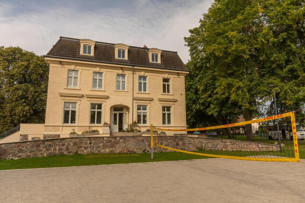 Familienhotel Schloss Leizen Bioverpflegung Exterior photo